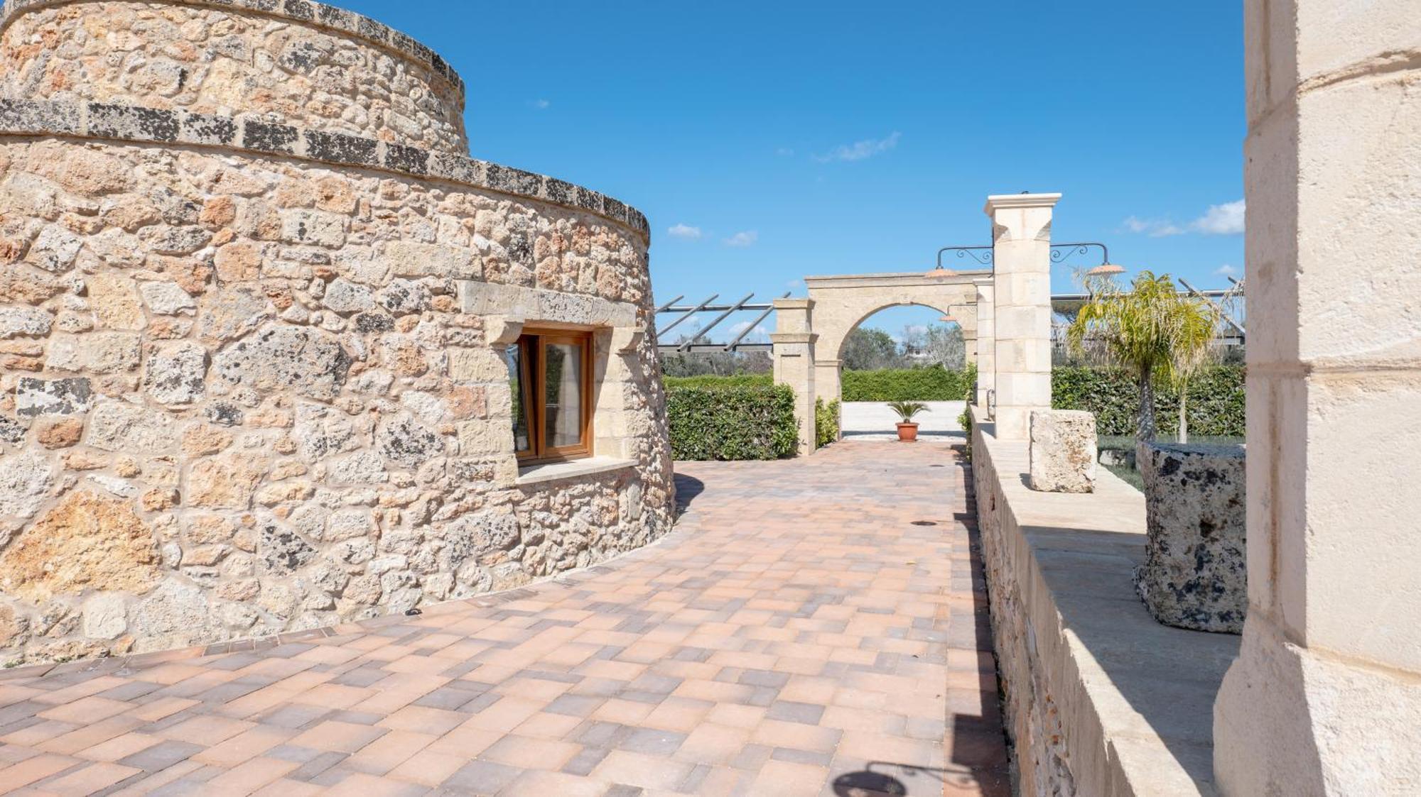Borgo Specchia Natural Resort Exterior photo