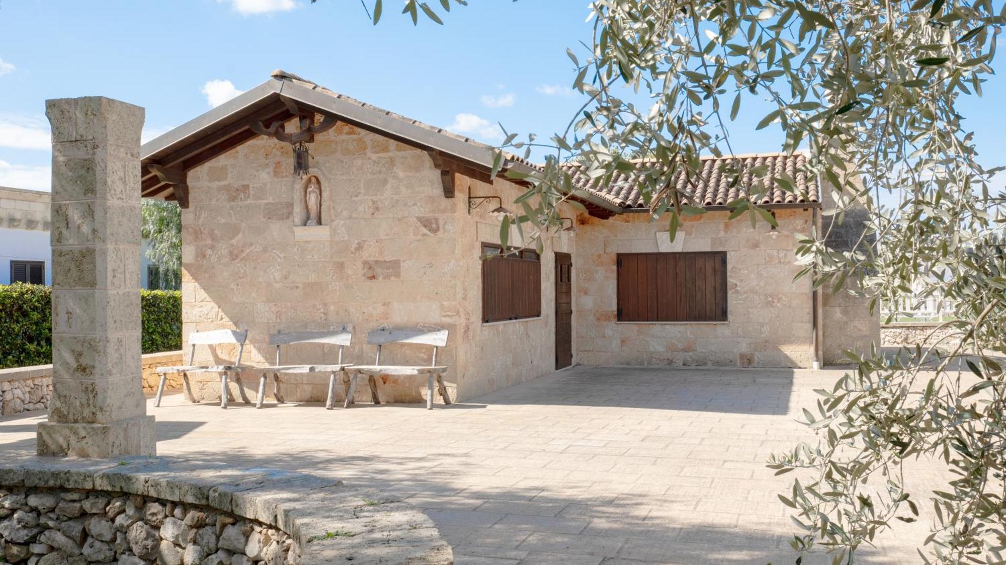 Borgo Specchia Natural Resort Exterior photo